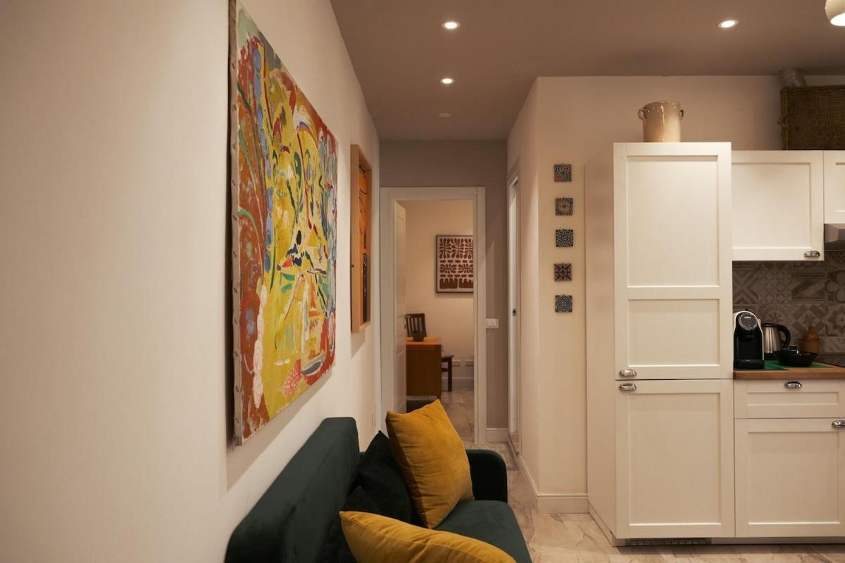 From Andrea To The Colosseum Apartment